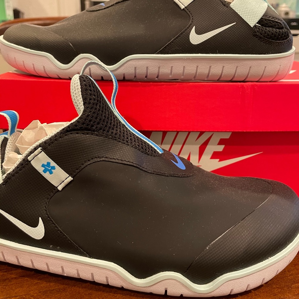 SOLD - BRAND NEW Nike 8.5 Men Air Zoom Pulse